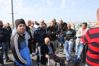 بالصور: اجتماع لصيادي مدينة يافا في ميناء يافا لبحث التضييقات المفروضة عليهم 